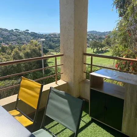 Apartmán Avec Piscine, Vue Golf A Maxime Sainte-Maxime