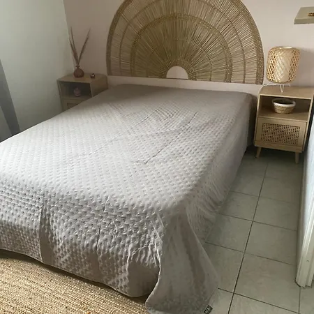 Lägenhet Avec Piscine, Vue Golf A Maxime