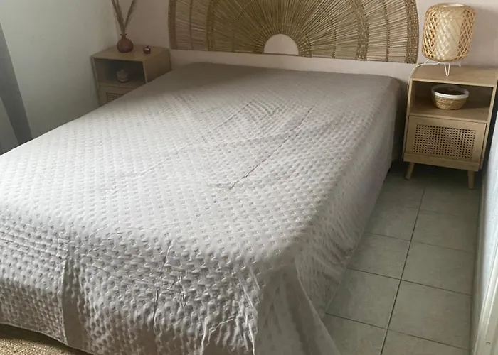 Apartament Avec Piscine, Vue Golf A Maxime