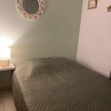 Avec Piscine, Vue Golf A Maxime Daire *