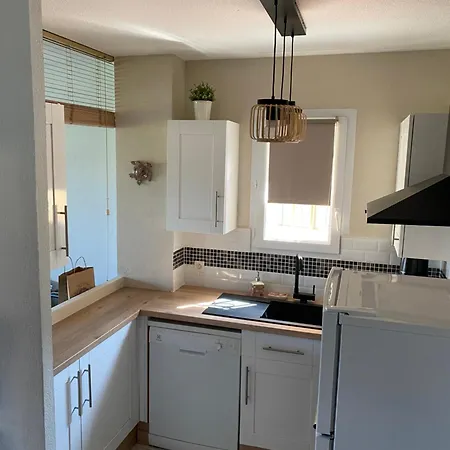 Avec Piscine, Vue Golf A Maxime Sainte-Maxime